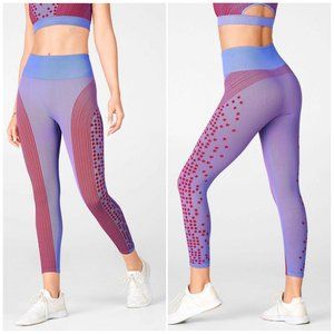 Fabletics High Waist Seamless Star Capri Legging